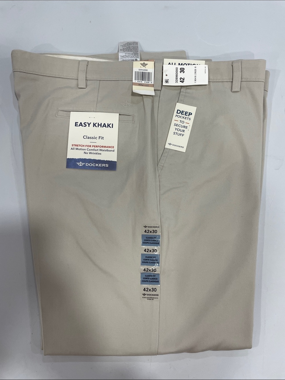 Men’s new Dockers easy khaki classic fit 42x30 flat front